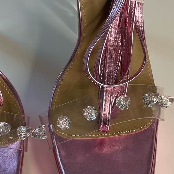 NWT La Modish Boutique “Aim Platform Heels”🌟 - Picture 8 of 10